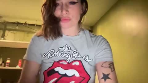 ariel  colin when hes here online show from 01/19/26, 04:49