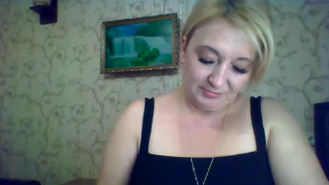 ArielXLoveresss online show from 09/12/25, 05:02