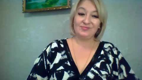 ArielXLoveresss online show from 10/30/25, 08:05