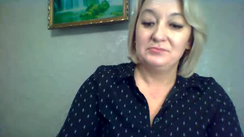 Snapshot of arielxloveresss chatting on 11/12/25, 08:37 ArielXLoveresss online show from 11/12/25, 08:37