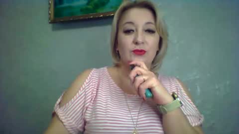 Snapshot of arielxloveresss chatting on 11/17/25, 06:41 ArielXLoveresss online show from 11/17/25, 06:41