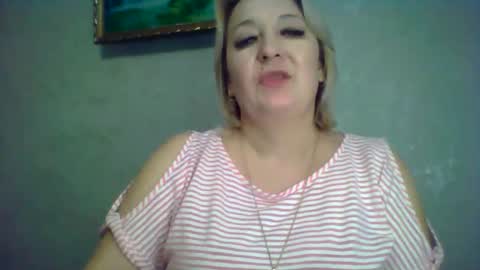 Snapshot of arielxloveresss chatting on 11/22/25, 08:41 ArielXLoveresss online show from 11/22/25, 08:41