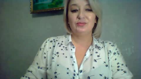 Snapshot of arielxloveresss chatting on 11/30/25, 10:19 ArielXLoveresss online show from 11/30/25, 10:19
