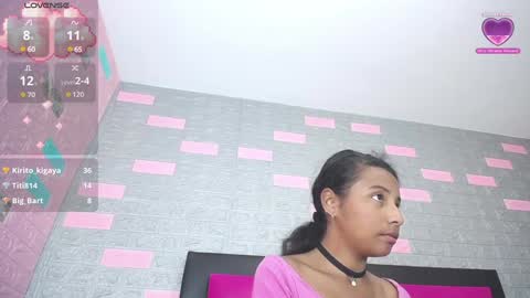 Snapshot of arietta_ chatting on 01/05/25, 01:35 ARIETTA online show from 01/05/25, 01:35