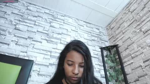 Snapshot of arietta_ chatting on 02/21/25, 03:21 ARIETTA online show from 02/21/25, 03:21