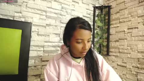 Snapshot of arietta_ chatting on 03/01/25, 03:38 ARIETTA online show from 03/01/25, 03:38