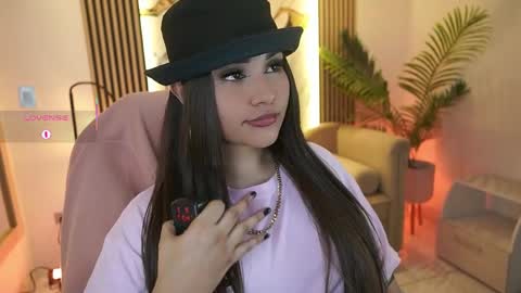 Snapshot of arigigomez chatting on 05/15/26, 11:39 Arigi Gomez online show from 05/15/26, 11:39