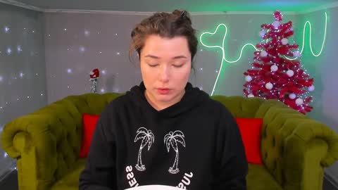 Ari online show from 12/28/24, 02:10