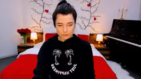 Ari online show from 10/12/25, 01:10