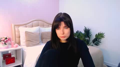 Ari online show from 11/30/25, 09:24