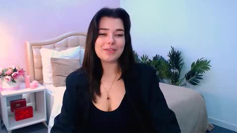 Ari online show from 12/02/25, 01:17