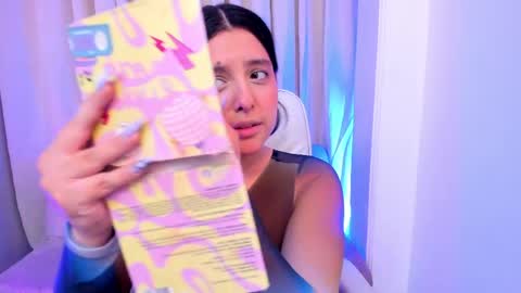arihanna_london online show from 05/14/26, 03:57