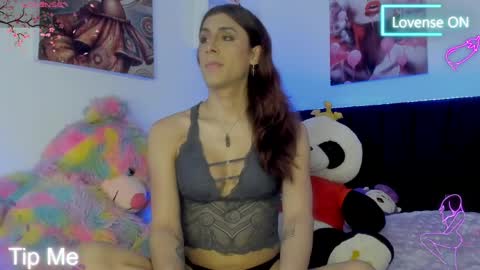 Ariana Forero ---- independet model online show from 05/13/26, 10:17