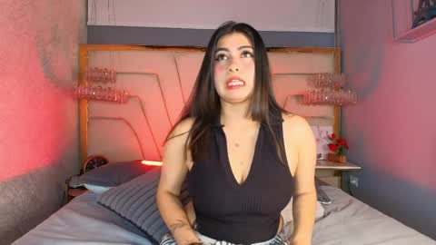 Snapshot of ariia_sweett chatting on 05/17/26, 04:21 Ariia sweett online show from 05/17/26, 04:21