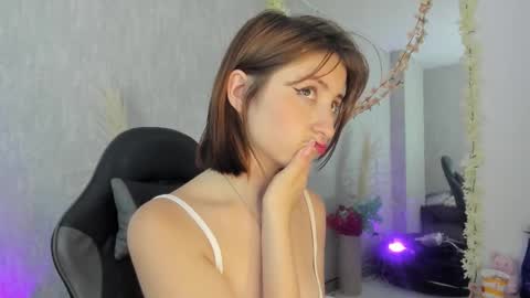 Ariel online show from 02/20/26, 01:57