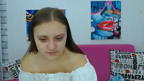 Snapshot of arinabelle chatting on 10/20/25, 02:12 arinabelle online show from 10/20/25, 02:12