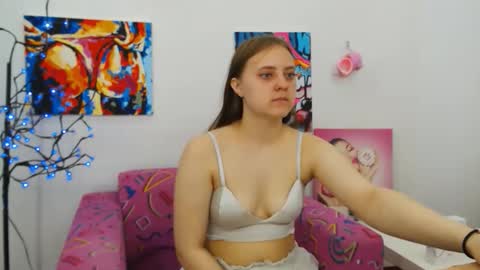 Snapshot of arinabelle chatting on 05/19/26, 11:49 arinabelle online show from 05/19/26, 11:49