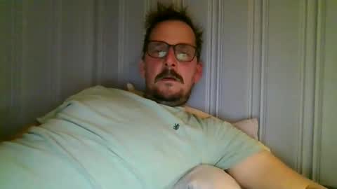 Snapshot of ariparikrigsmann chatting on 10/11/25, 09:13 ariparikrigsmann online show from 10/11/25, 09:13
