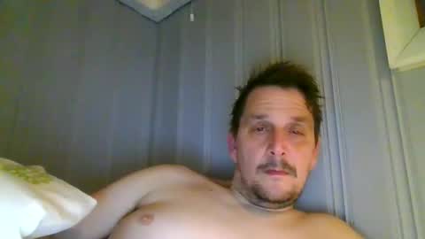 Snapshot of ariparikrigsmann chatting on 02/01/26, 08:29 ariparikrigsmann online show from 02/01/26, 08:29