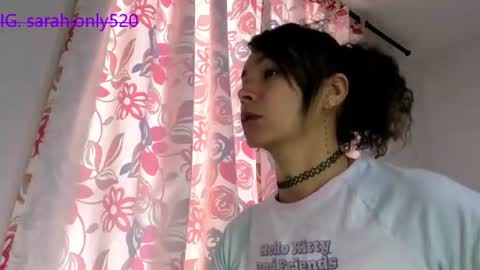 Snapshot of arisha_fox chatting on 06/19/26, 10:02 Erik online show from 06/19/26, 10:02