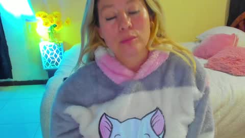 Snapshot of arisha_katy1 chatting on 02/08/25, 03:52 arisha_katy1 online show from 02/08/25, 03:52