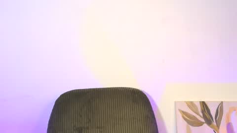 Snapshot of arivega chatting on 06/23/26, 05:27 Nice to meet you thumb up me please its important I LOOK MY BIO DOWN online show from 06/23/26, 05:27