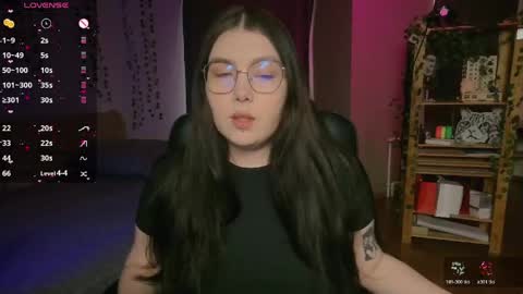 Astrid online show from 04/19/26, 11:20