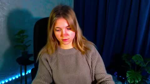 Snapshot of arlana_klart chatting on 09/16/25, 01:17 Arlana online show from 09/16/25, 01:17