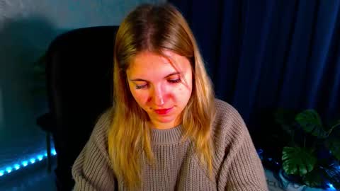 Snapshot of arlana_klart chatting on 09/17/25, 12:23 Arlana online show from 09/17/25, 12:23