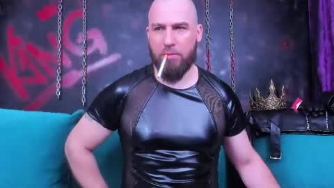 Snapshot of armandosteel chatting on 06/03/26, 05:43 Armando online show from 06/03/26, 05:43