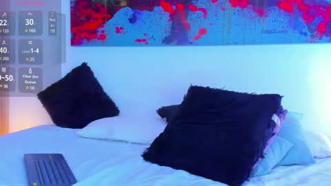   online show from 03/04/25, 05:32