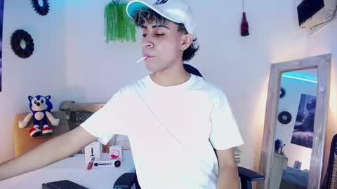 armond online show from 02/01/25, 04:54