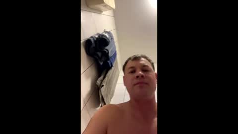 armyskater32 online show from 10/22/25, 08:19