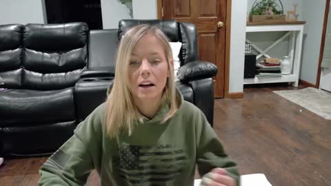 Snapshot of armyvet1991 chatting on 01/08/25, 01:52 Samantha - Sammie online show from 01/08/25, 01:52