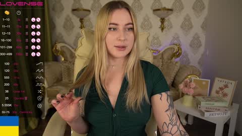 AROLINA online show from 12/15/24, 04:07