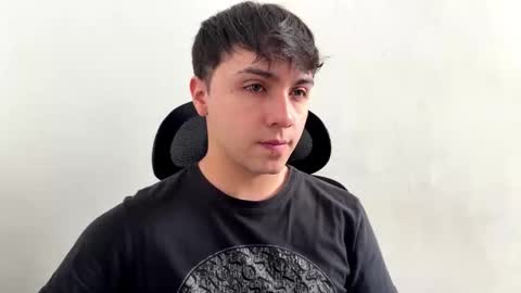 aron__cooper online show from 11/23/25, 02:28