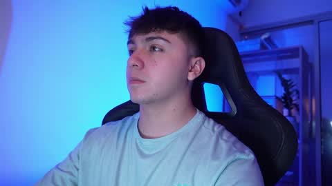 aron__cooper online show from 04/10/26, 01:27