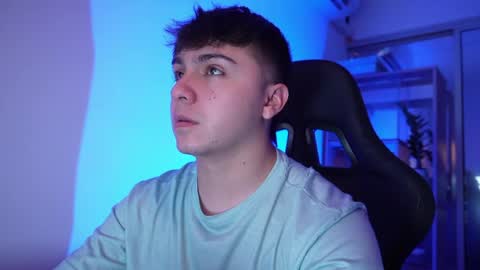 aron__cooper online show from 04/20/26, 05:26