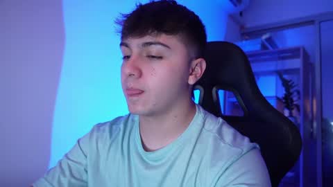 aron__cooper online show from 05/12/26, 01:03
