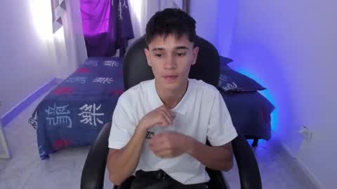 Aaron online show from 10/27/25, 08:24