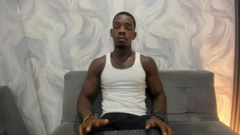 Snapshot of aron_clark chatting on 03/20/26, 01:38 A R O N online show from 03/20/26, 01:38