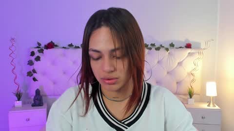 Snapshot of aron_cruz12 chatting on 01/27/25, 02:13 Aron cruz online show from 01/27/25, 02:13