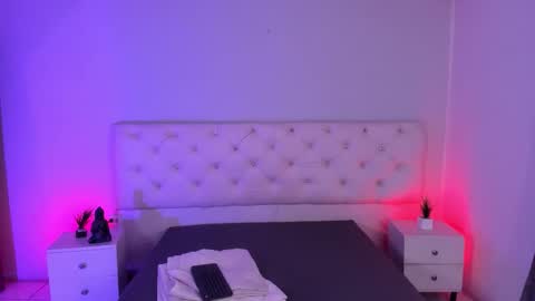 Aron cruz  online show from 11/27/25, 01:35