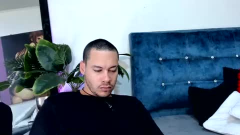 Snapshot of aronandmoli chatting on 06/21/26, 11:24 aronandmoli online show from 06/21/26, 11:24