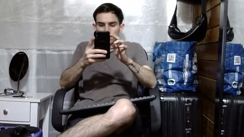 Aron G Franco online show from 12/03/25, 08:18