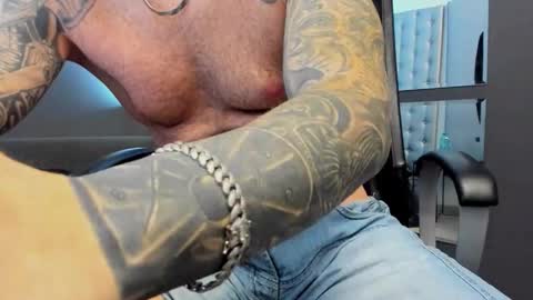 AronGrant online show from 11/09/25, 10:46