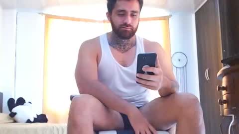 aronmiller online show from 02/04/25, 01:48