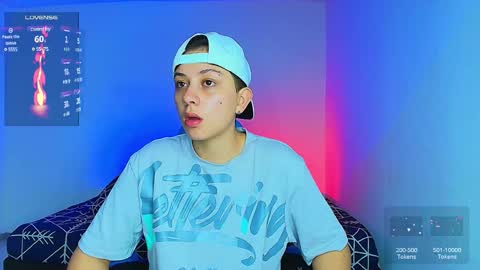 Snapshot of arontroy_wi chatting on 01/29/25, 08:18 noah and ivy online show from 01/29/25, 08:18