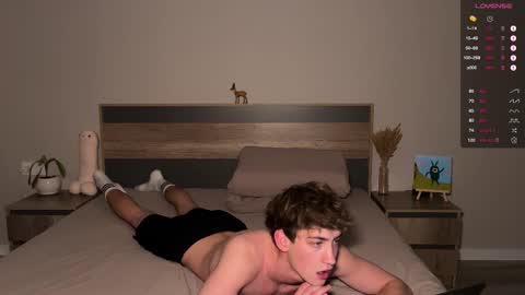 Aron and Phil solo online show from 11/14/25, 03:33