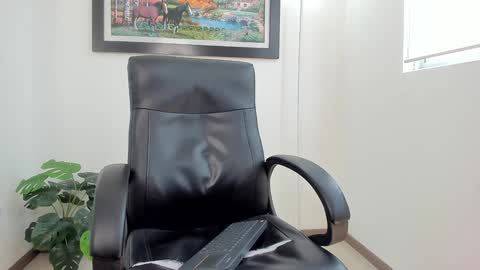   online show from 01/28/25, 07:10